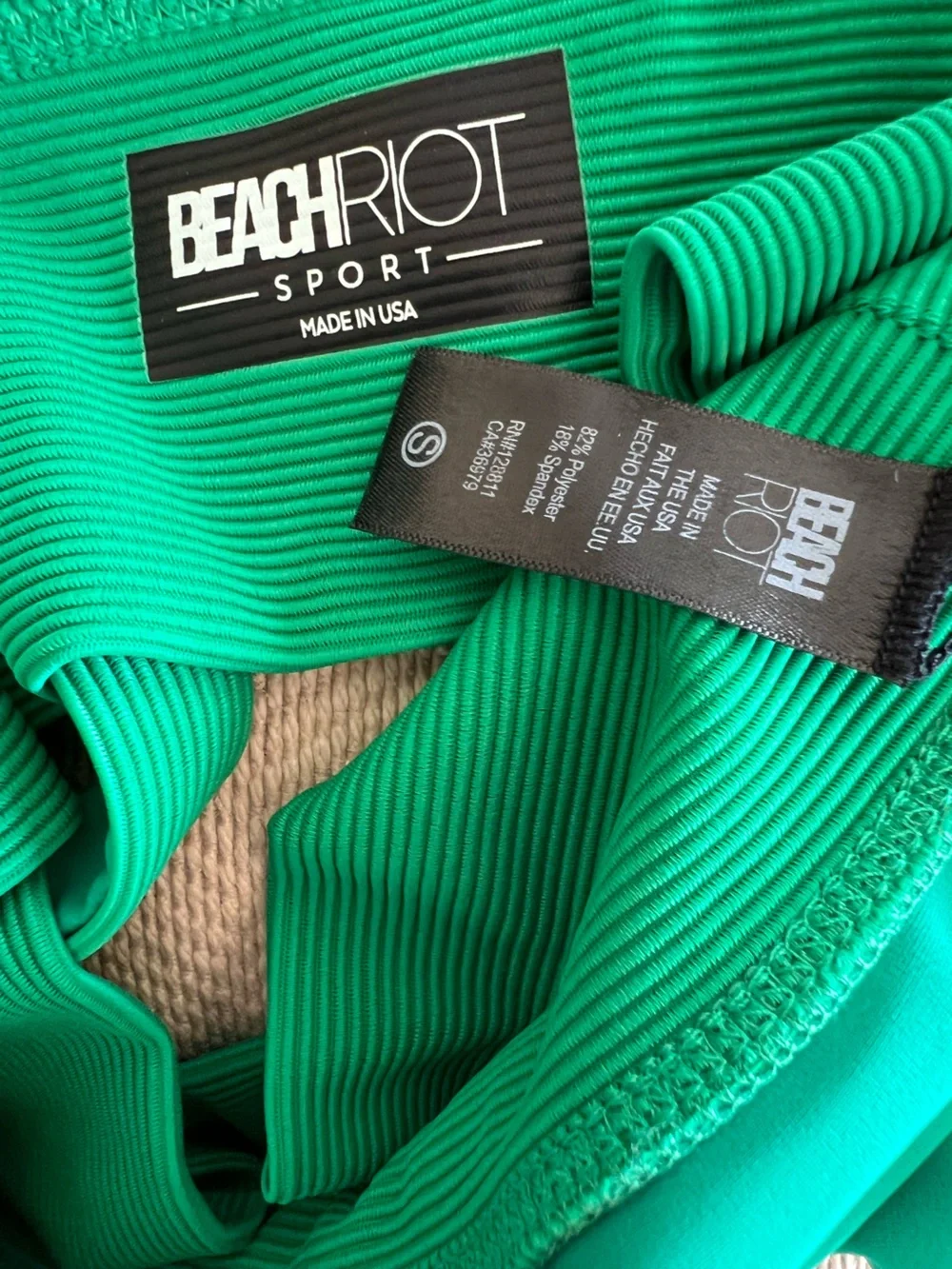 Beach Riot vibrant kelly